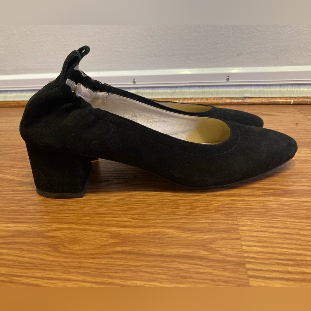 Everlane black suede Day Heel